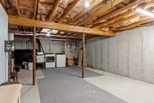 221 Bayberry Hill Ln, Leominster, MA 01453 - Photo 31