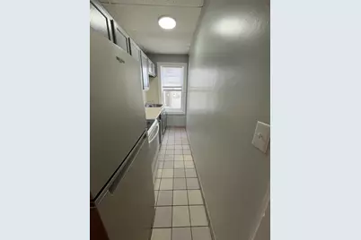 558 Plymouth Ave #1R, Fall River, MA 02721 - Photo 5