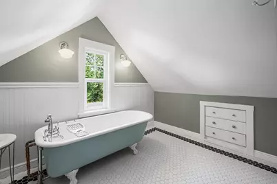 1046 Center St, Dighton, MA 02715 - Photo 21