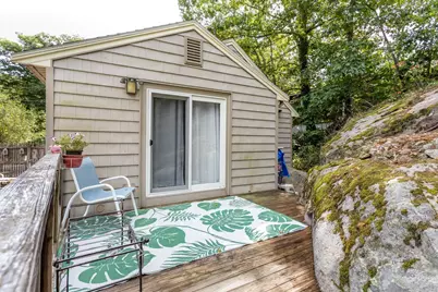 20 Crest Ave, Weymouth, MA 02189 - Photo 5
