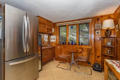 20 Crest Ave, Weymouth, MA 02189 - Photo 9