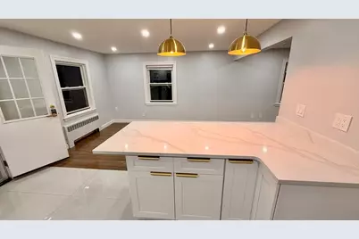 34-36 Rose Ave #36, Watertown, MA 02472 - Photo 5