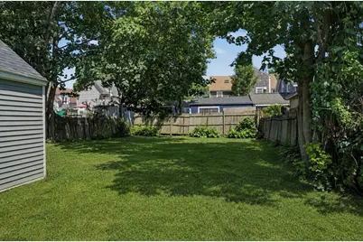 85 Middle St, Fairhaven, MA 02719 - Photo 23