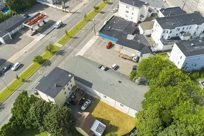 822 Eastern Ave, Fall River, MA 02723 - Photo 5