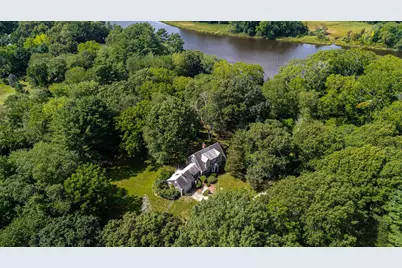18 Town Landing Rd, Berkley, MA 02779 - Photo 19