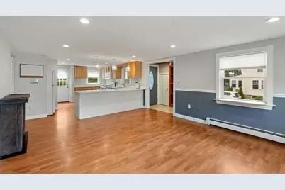 8 Herbert St, Wakefield, MA 01880 - Photo 23