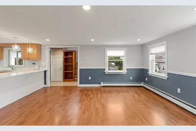 8 Herbert St, Wakefield, MA 01880 - Photo 15