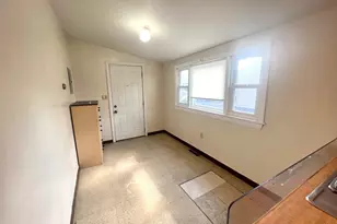 542 Columbian St, Weymouth, MA 02190 - Photo 3