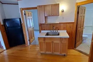 665 Washington, Whitman, MA 02382 - Photo 7