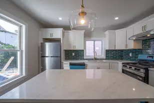 148 Cedar St, New Bedford, MA 02740 - Photo 9