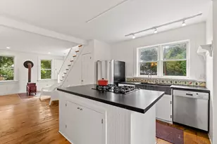 1105 Washington, Gloucester, MA 01930 - Photo 5