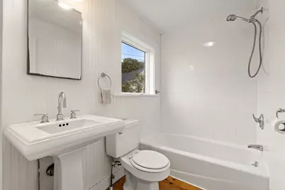 1105 Washington, Gloucester, MA 01930 - Photo 23