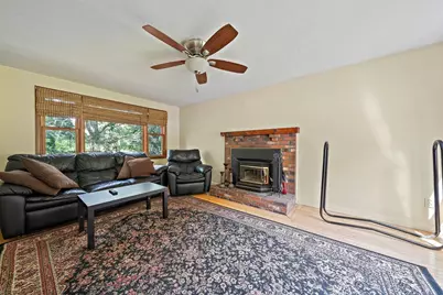 2072 State Rd, Plymouth, MA 02360 - Photo 13
