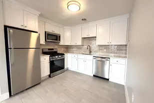 4 Golden Ct, Medford, MA 02155 - Photo 5