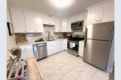 4 Golden Ct. #9, Medford, MA 02155 - Photo 3