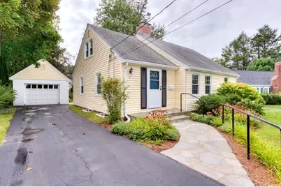 27 Mayflower Circle, Worcester, MA 01606 - Photo 3