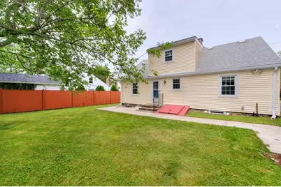 27 Mayflower Circle, Worcester, MA 01606 - Photo 7