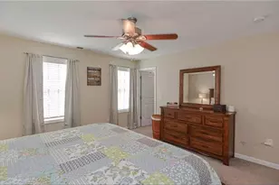 8 Sourwood Cir, Worcester, MA 01605 - Photo 13