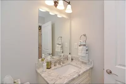8 Sourwood Circle, Worcester, MA 01605 - Photo 11