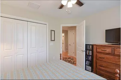 8 Sourwood Circle, Worcester, MA 01605 - Photo 7