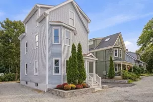 2 Summer St Pl, Arlington, MA 02475 - Photo 1