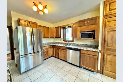 40 Highland Ave #Single Fam, Arlington, MA 02476 - Photo 3
