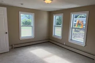 61 Thornton Ave, Methuen, MA 01844 - Photo 5