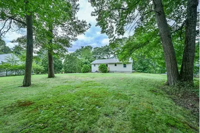 124 Sutton Road, Webster, MA 01570 - Photo 5
