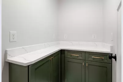 3052 Foster St, Palmer, MA 01069 - Photo 17
