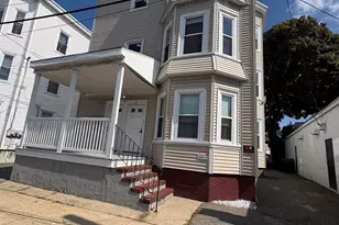 35 Chatham St, Lynn, MA 01902 - Photo 1