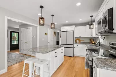109 Spruce Street, Middleborough, MA 02346 - Photo 5