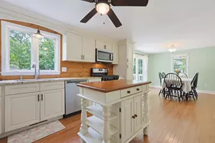 22 Starrett Ave, Middleborough, MA 02346 - Photo 9