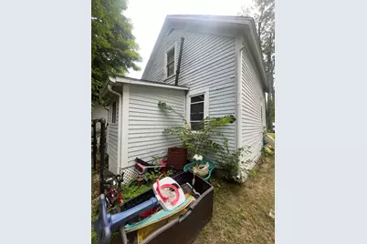 31 Eddy St, Ware, MA 01082 - Photo 3