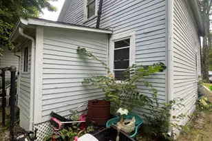 31 Eddy St, Ware, MA 01082 - Photo 3