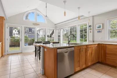 21 Broad Street, Newburyport, MA 01950 - Photo 19