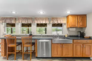 290 Oakridge Ave, North Attleboro, MA 02760 - Photo 17