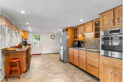 290 Oakridge Ave, North Attleboro, MA 02760 - Photo 13