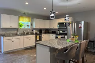 342 Onset Ave, Wareham, MA 02558 - Photo 3