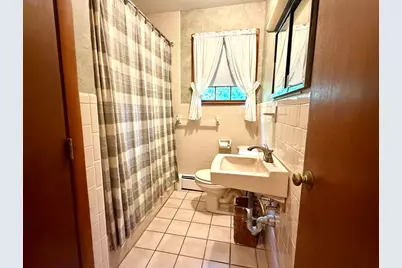 1183 Dutton Street, New Bedford, MA 02745 - Photo 17