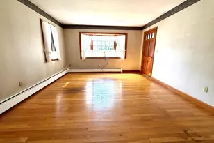 1183 Dutton St, New Bedford, MA 02745 - Photo 9