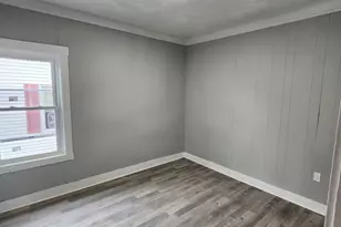351 Tecumseh St, Fall River, MA 02721 - Photo 7