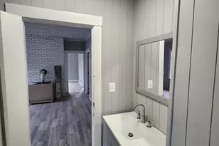 351 Tecumseh St, Fall River, MA 02721 - Photo 9