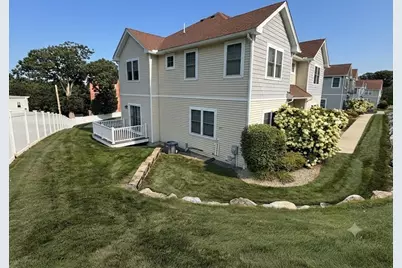 58 Oak St #58, Clinton, MA 01510 - Photo 3