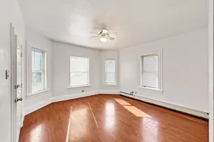 28 Meadow St, Fall River, MA 02720 - Photo 7