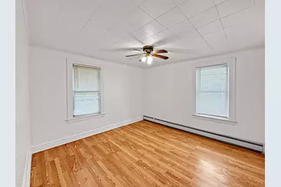 28 Meadow St #2, Fall River, MA 02720 - Photo 5