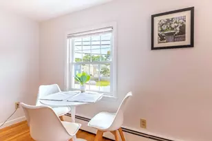 16 Richardson St, Wakefield, MA 01880 - Photo 9