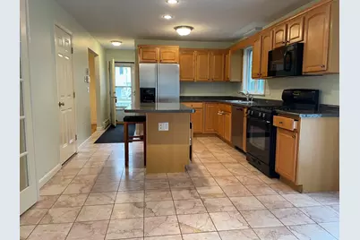 72 Cedar Rd N, Medford, MA 02155 - Photo 7