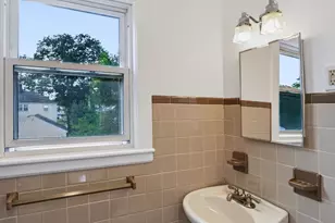 22 Ruggles St, Quincy, MA 02169 - Photo 27