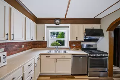 22 Ruggles St, Quincy, MA 02169 - Photo 11