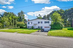 19 Oak Ridge Dr E, Brockton, MA 02301 - Photo 3